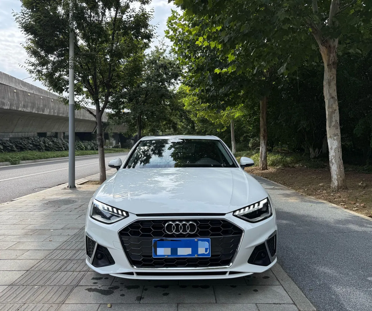 Audi 2020 A4L 2.0TFSI 40TFSI Fashion Dynamic Automatic 2