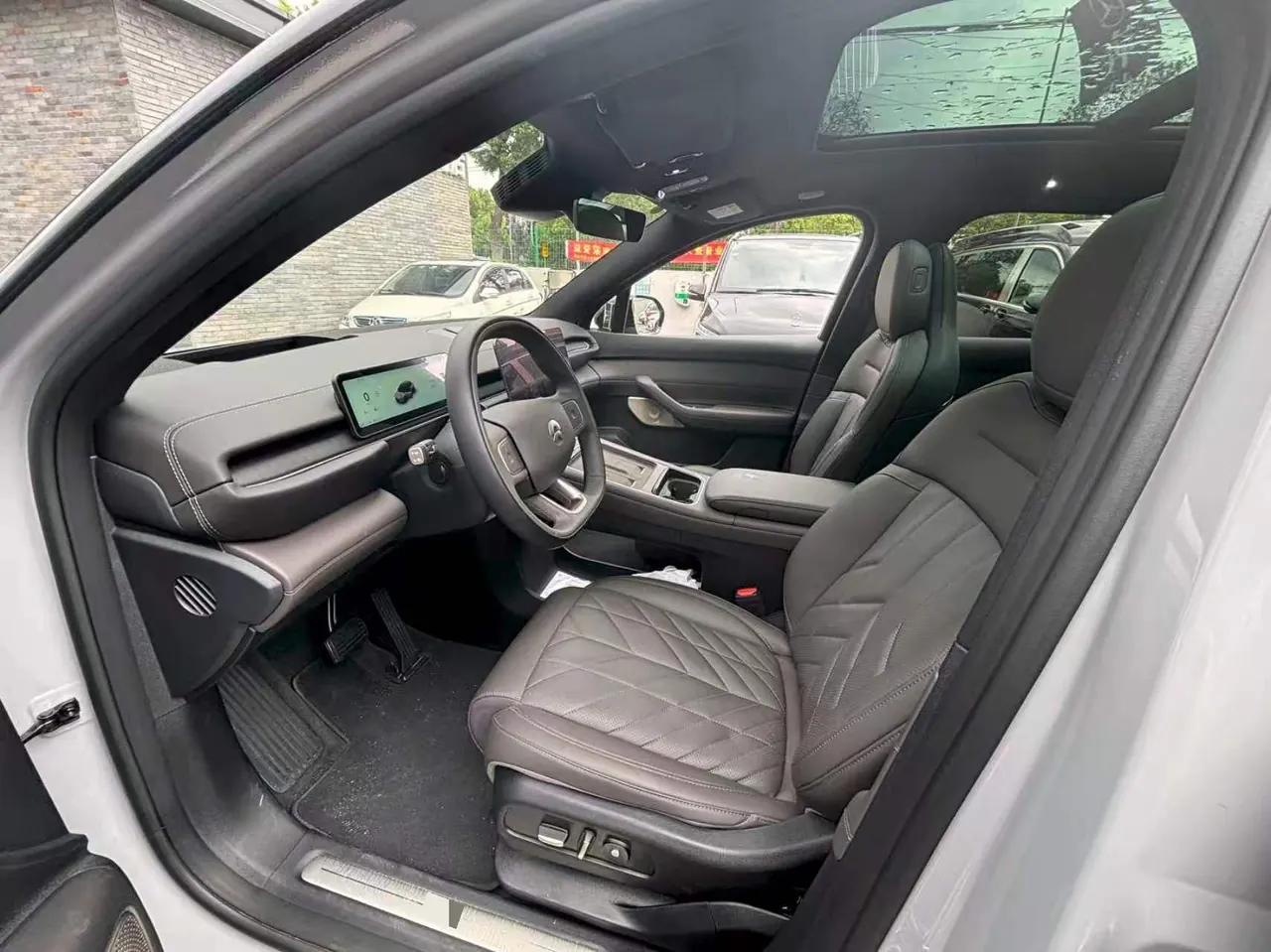NIO 2025 ES6 75kWh automatic gear 9