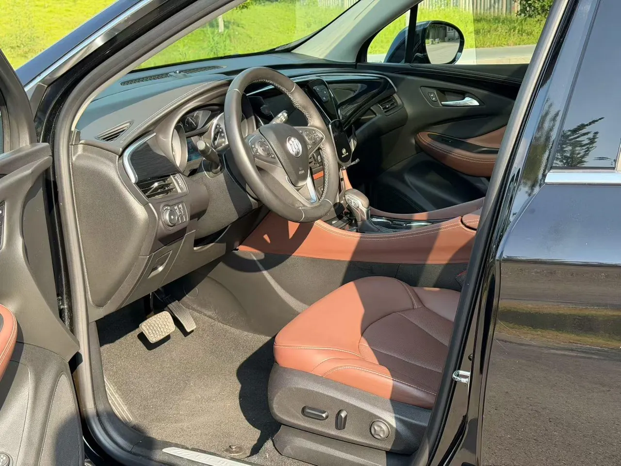Buick 2020 Angkewei 1.5T 20T Two-Drive Luxury Automatic Gear 5