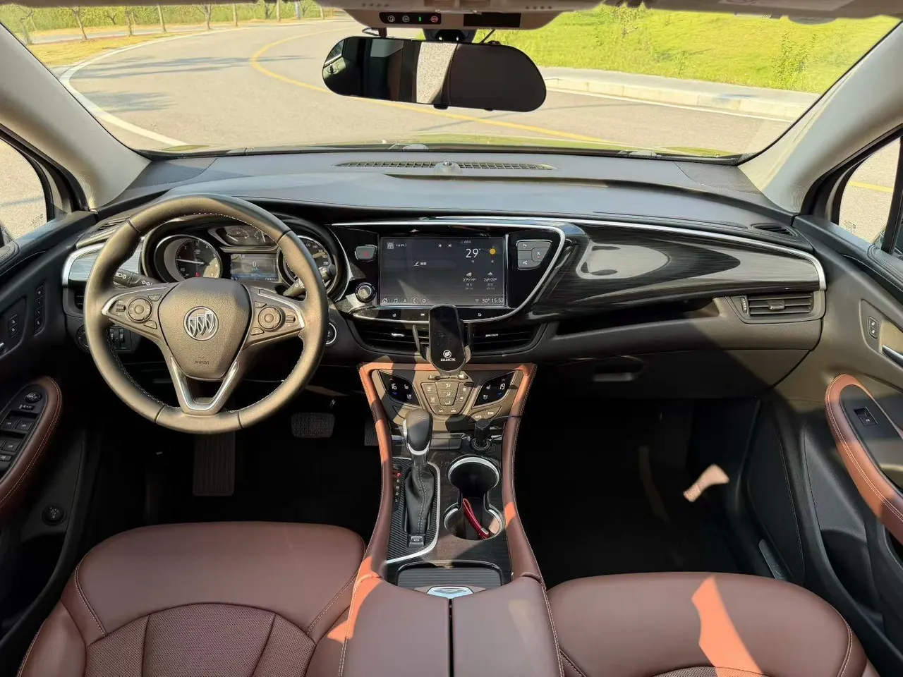 Buick 2020 Angkewei 1.5T 20T Two-Drive Luxury Automatic Gear 7
