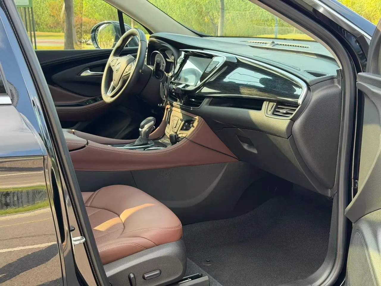 Buick 2020 Angkewei 1.5T 20T Two-Drive Luxury Automatic Gear 8