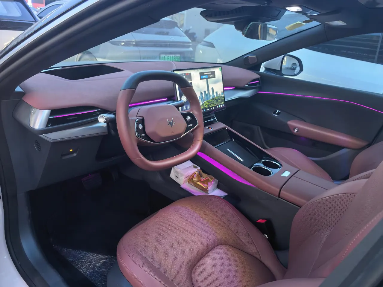 ARCFOX 2026 α S 5 720 yuan Shenxing Edition 200kW Automatic Gear 2