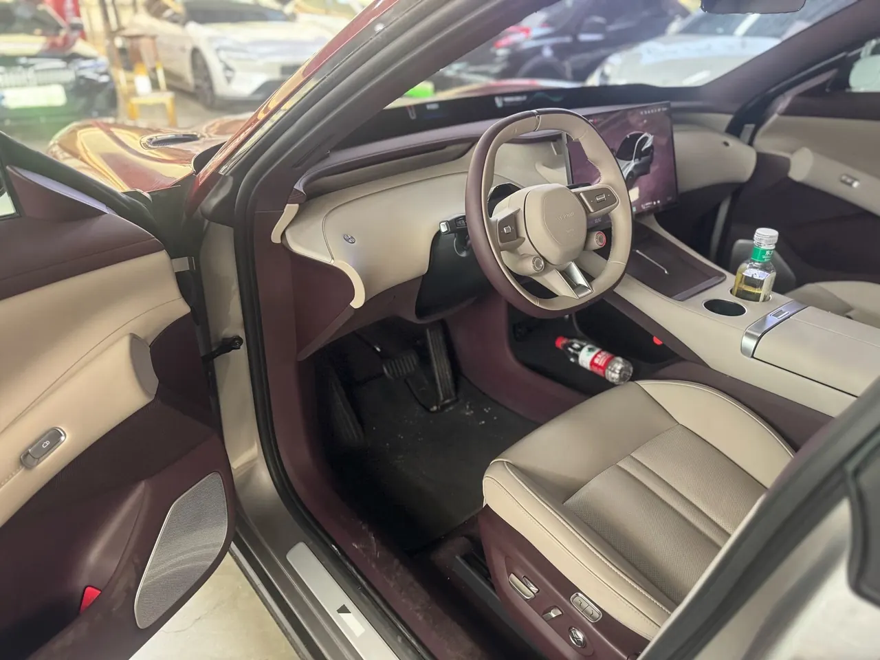MI 2025 YU7 Long Endurance Rear Drive Automatic Gear 4
