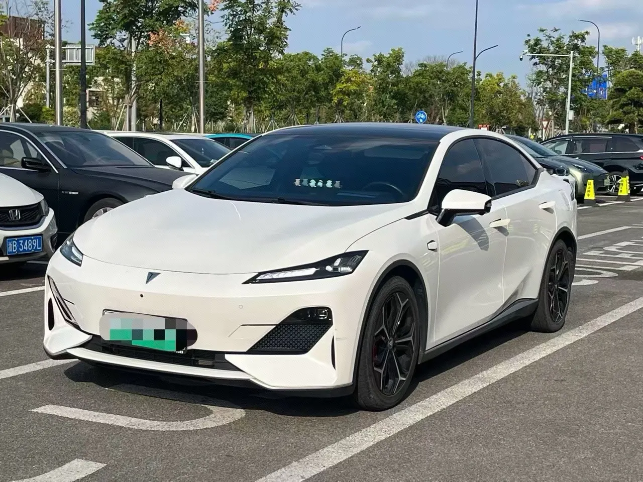 ChangAn Deepal 2023 SL 03 200Max Range-extended Automatic Gear - View 1