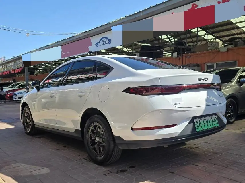 BYD 2026 Qin PLUS DM-i 1.5 CVT 128km Entry-Level Automatic 4