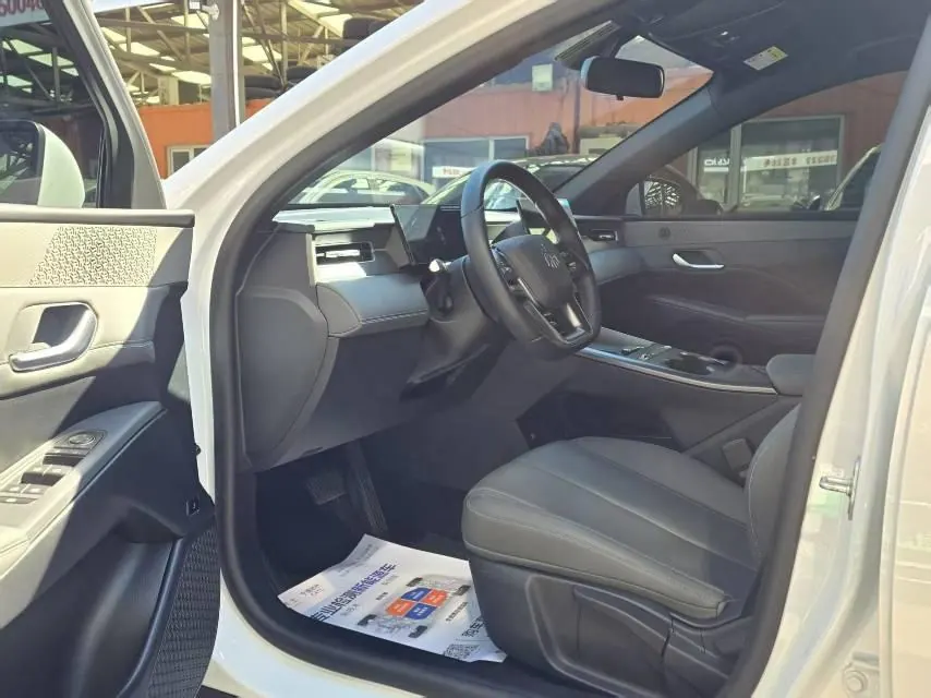 BYD 2026 Qin PLUS DM-i 1.5 CVT 128km Entry-Level Automatic 9