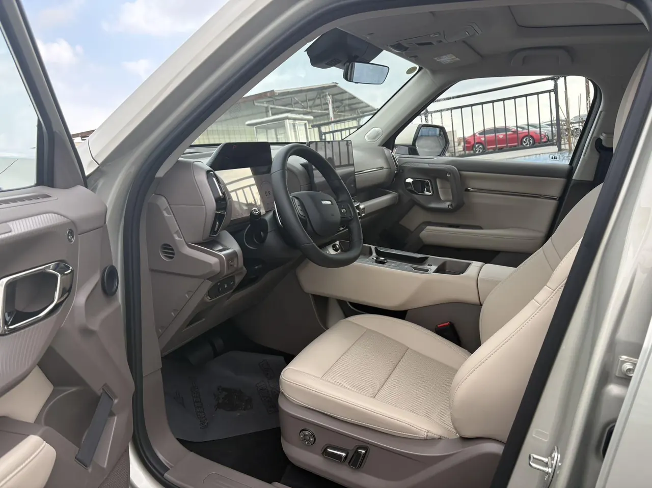 Haval 2026 big dog PLUS 2.0T four-wheel drive Chaoye version automatic gear 7