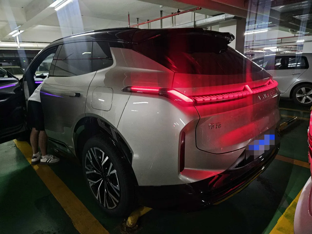 LYNK&amp;CO 2026 LYNK&amp;CO 08 EM-P 1.5T 160 Long‑Range Ultra Automatic 2