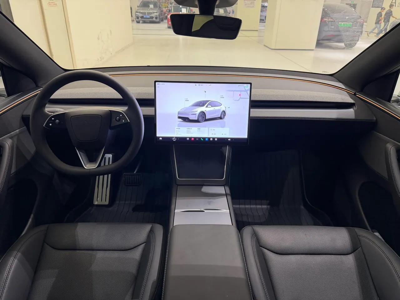 Tesla 2026 Model Y Rear-Wheel-Drive Automatic 8