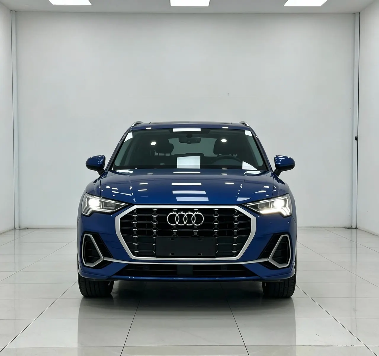 Audi 2023 Q3 1.4TFSI 35TFSI Fashion Dynamic Automatic 2
