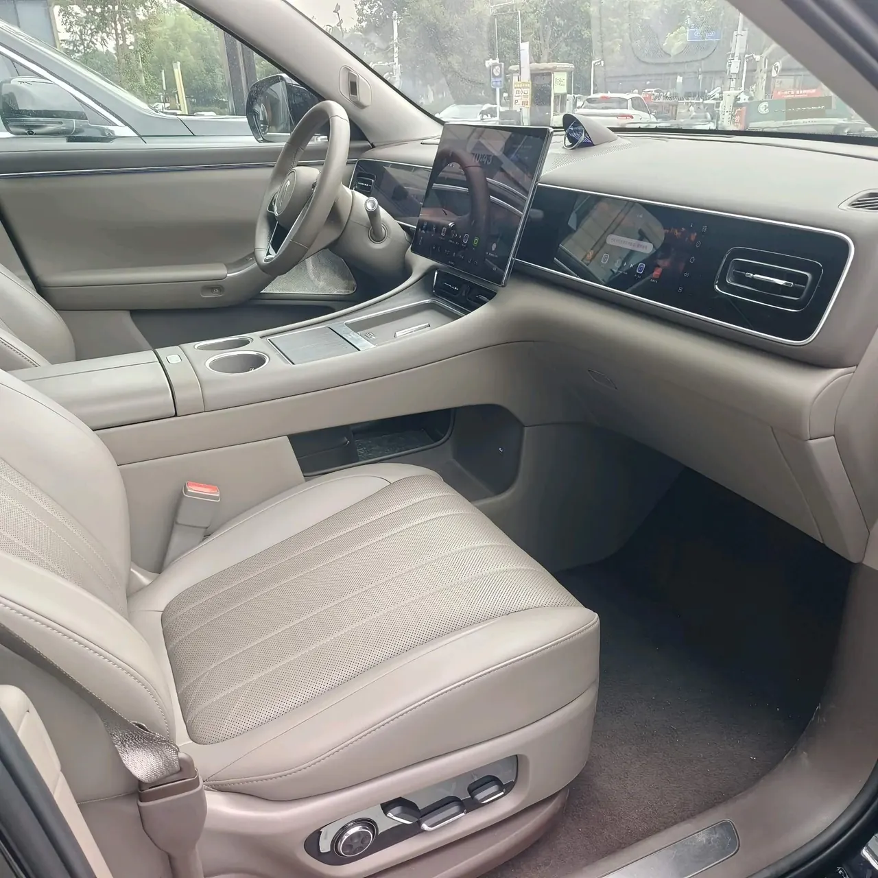 AITO 2026 AITO M7 extended range Ultra 4-wheel drive version 5 (192-line laser Radar) automatic gear 11