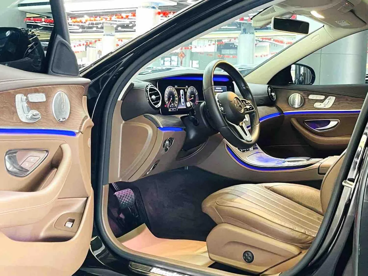 Mercedes Benz E-Class 2020 E 300 L 2.0T Special Edition (Modified) Automatic Gear 4