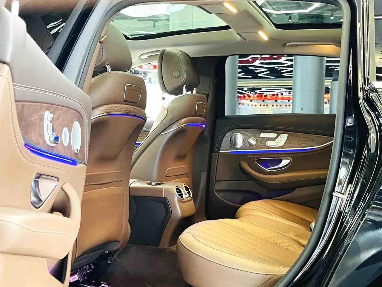 Mercedes Benz E-Class 2020 E 300 L 2.0T Special Edition (Modified) Automatic Gear 6