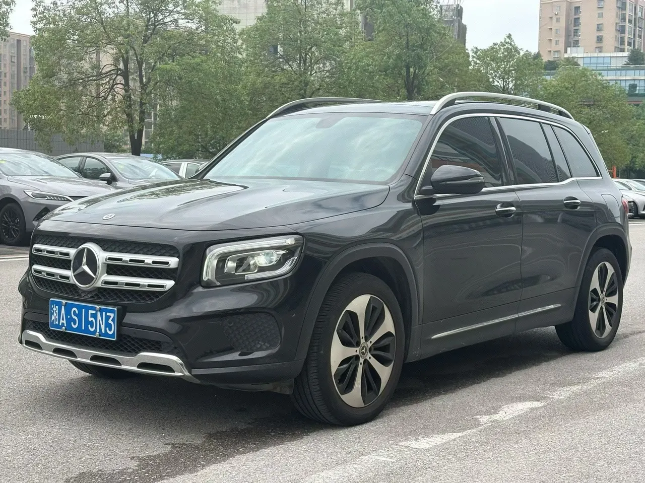 Открыть галерею: Mercedes Benz 2022 GLB 200 1.3T Fashion (Modified) Automatic Gear