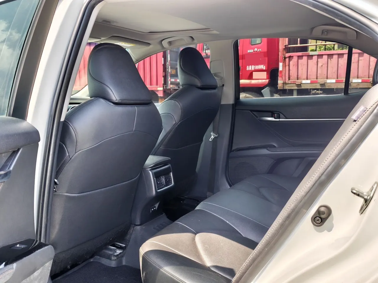 Toyota 2023 Camry 2.0G Stepless Deluxe Edition Automatic Gear 8