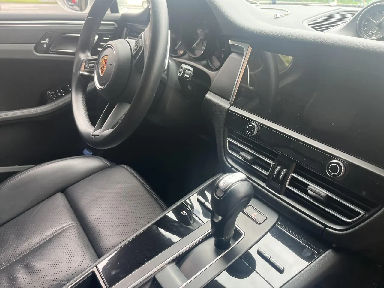 Porsche Macan (Imported) 2023 Macan 2.0T Automatic Gear 6