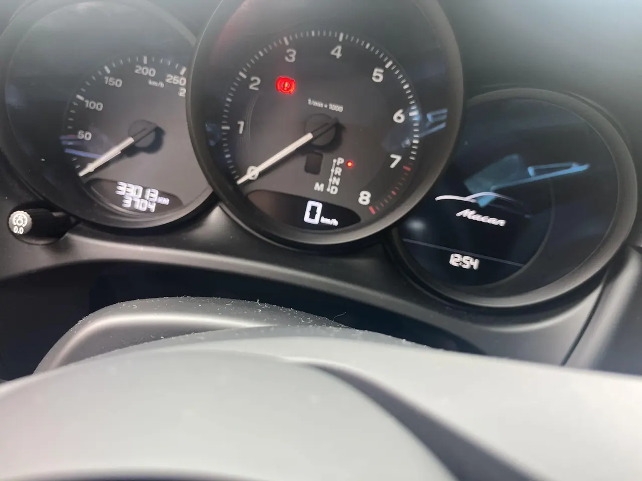 Porsche Macan (Imported) 2023 Macan 2.0T Automatic Gear 9