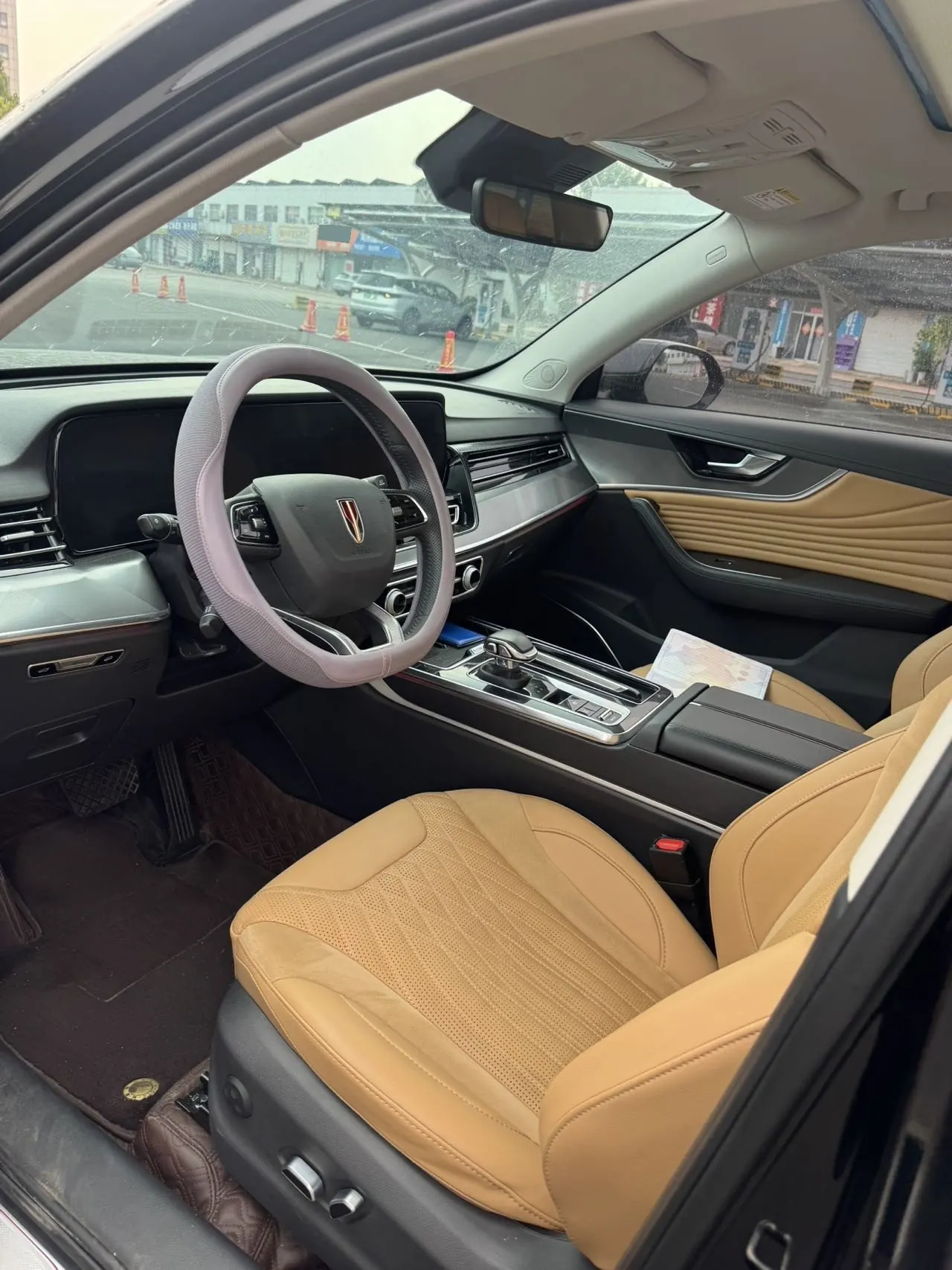 HongQi 2023 HS5 2.0T Flag Enjoy Pro Edition Automatic Gear 8