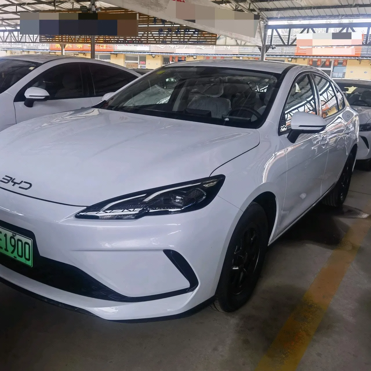 Open image lightbox: BYD 2026 seals 05 DM-i 1.5 stepless 128KM luxury automatic gear