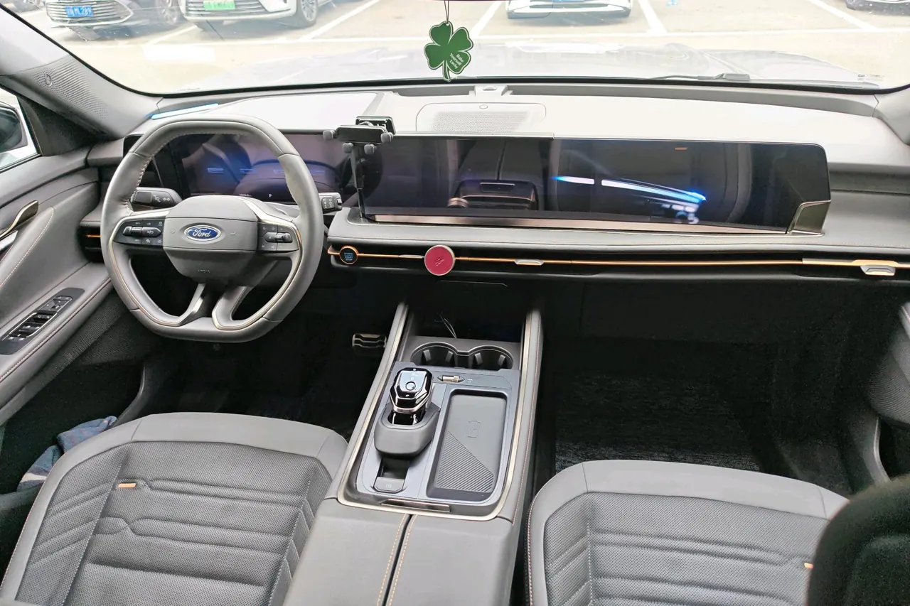 Ford 2023 Ruijie L 2.0T EcoBoost four-wheel drive 7-seat extreme automatic gear 6