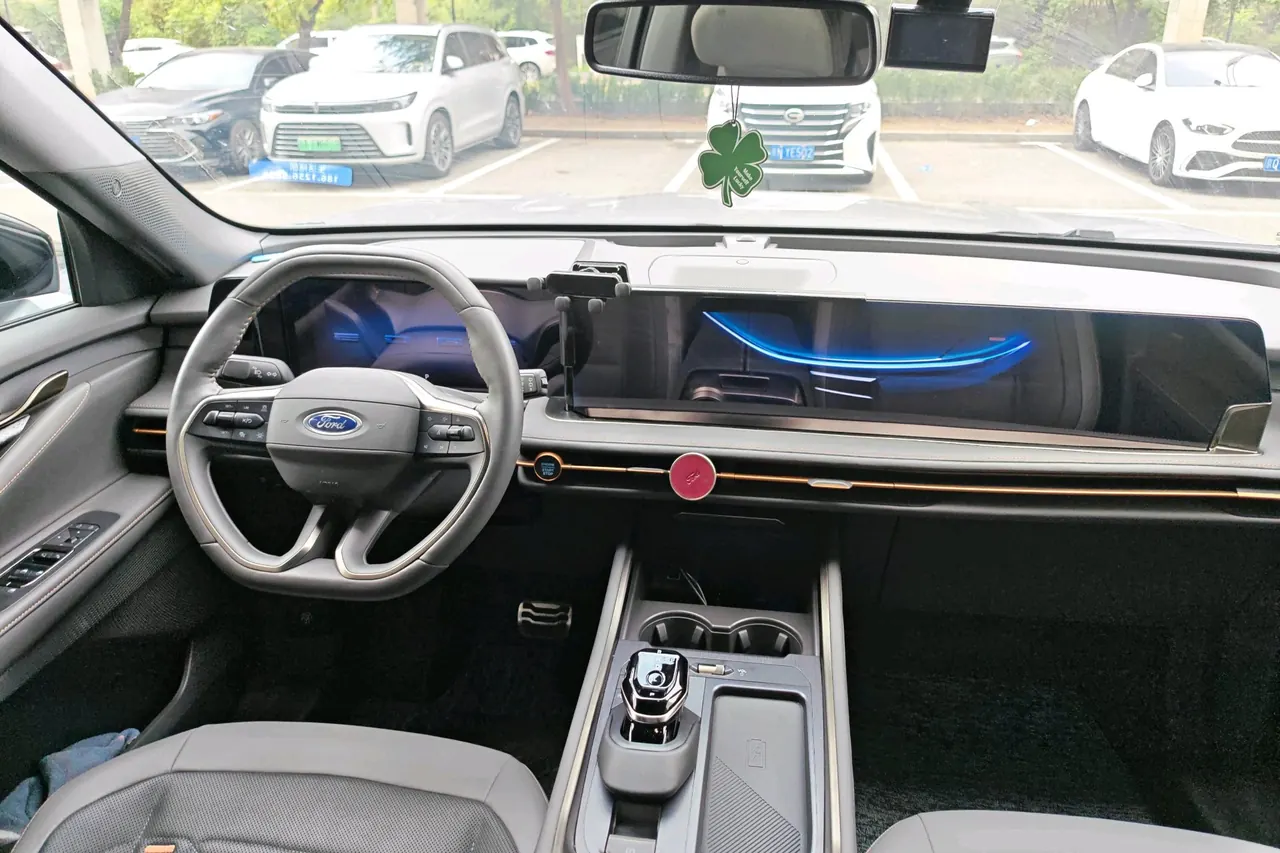Ford 2023 Ruijie L 2.0T EcoBoost four-wheel drive 7-seat extreme automatic gear 7