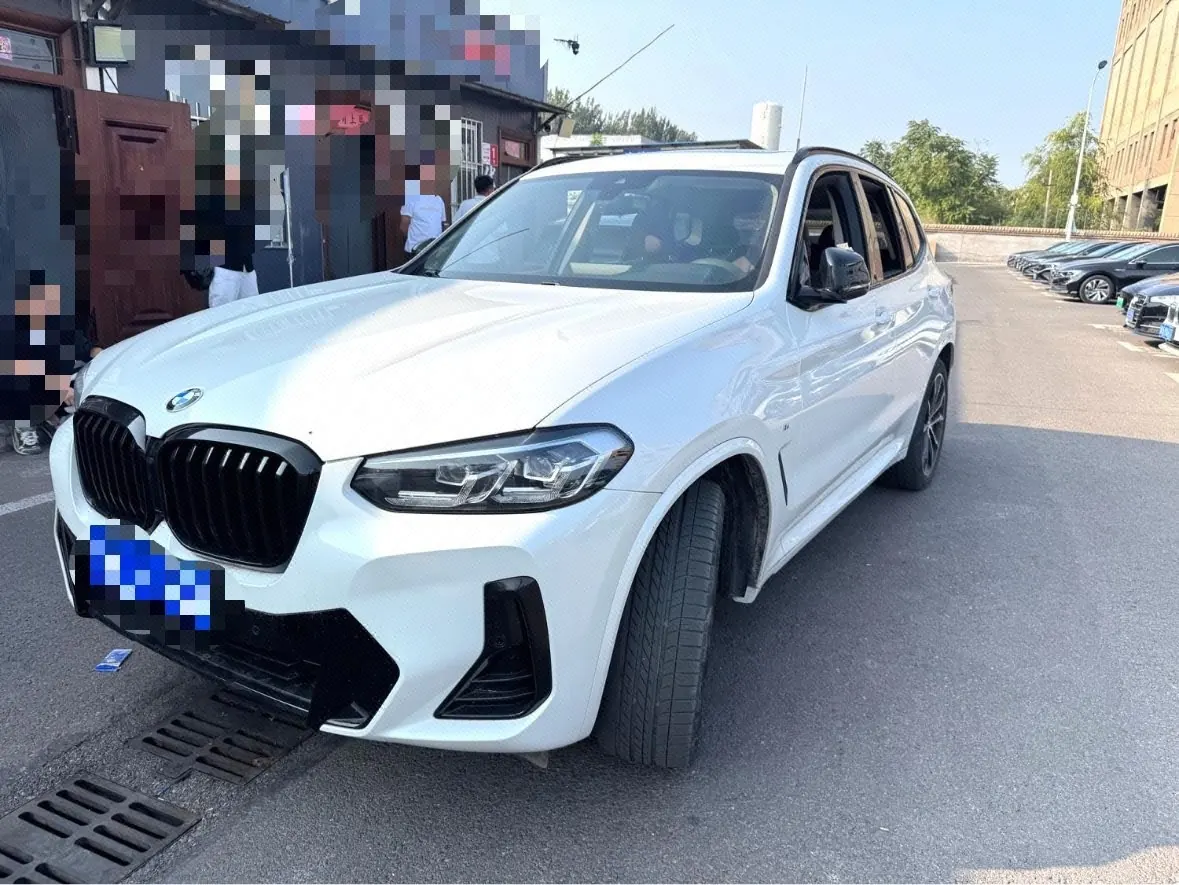 Open image lightbox: BMW 2022 X3 xDrive30i 2.0T Leading M Obsidian Night Suit Automatic Gear