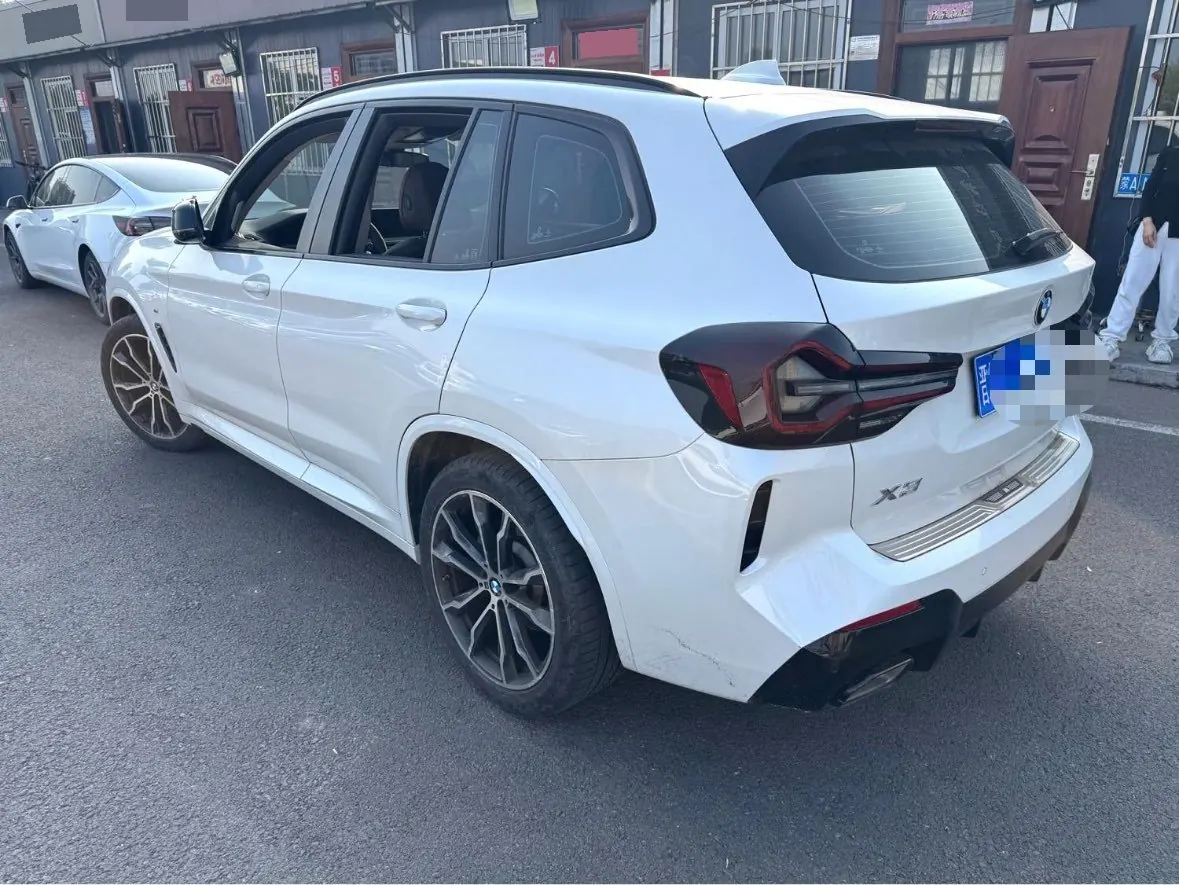 BMW 2022 X3 xDrive30i 2.0T Leading M Obsidian Night Suit Automatic Gear 4