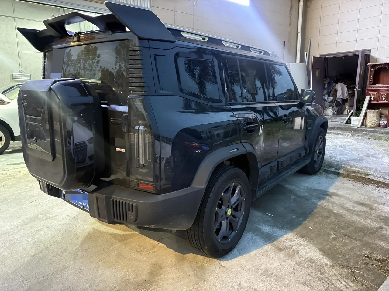 Jetour 2023 Traveler 2.0T Four-wheel Drive Crossing Automatic Gear 3
