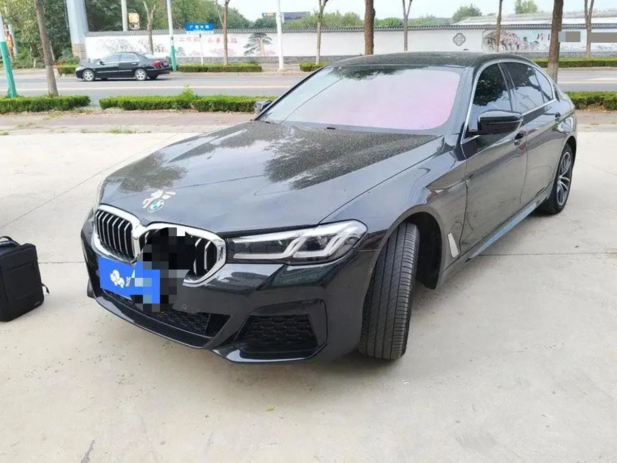 Open image lightbox: BMW 5 Series 2022 525Li 2.0T M Sports Suit (Change 2) Automatic Gear