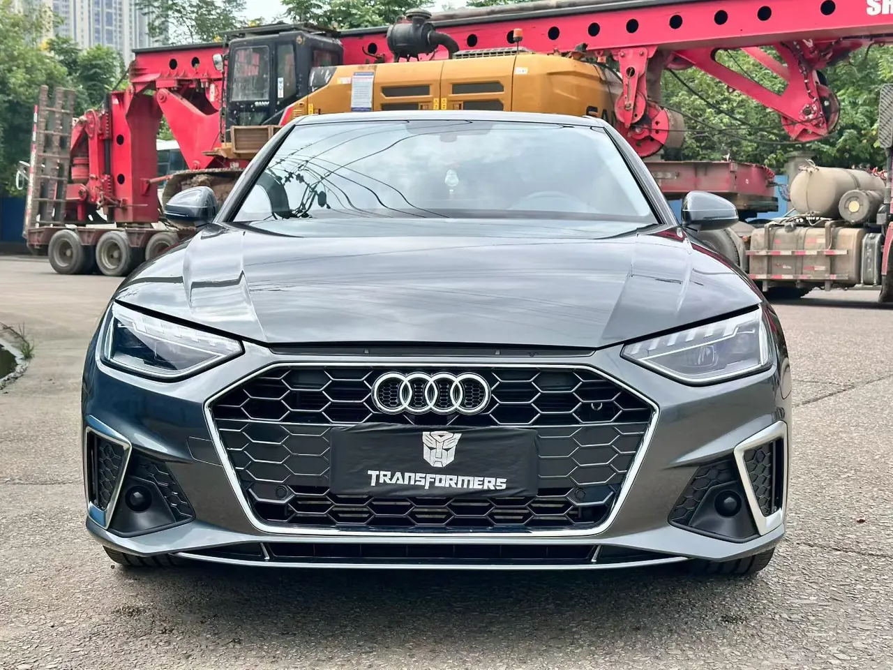 Audi 2023 A4L 2.0TFSI 40TFSI Fashion Dynamic Automatic 2