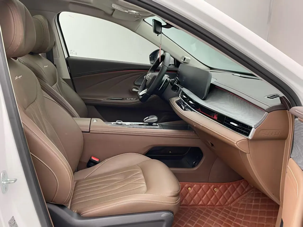 Chery 2023 Erez 8 2.0T High Energy Edition Automatic Gear 3