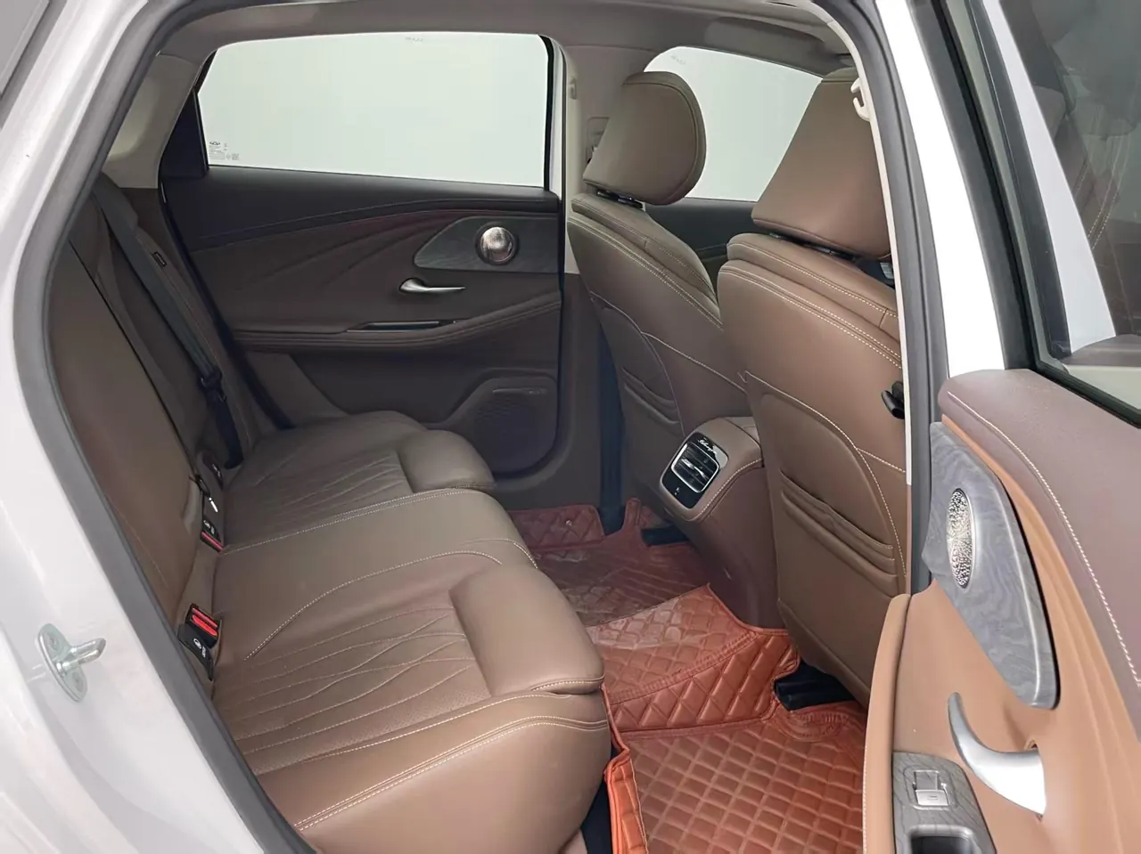 Chery 2023 Erez 8 2.0T High Energy Edition Automatic Gear 5