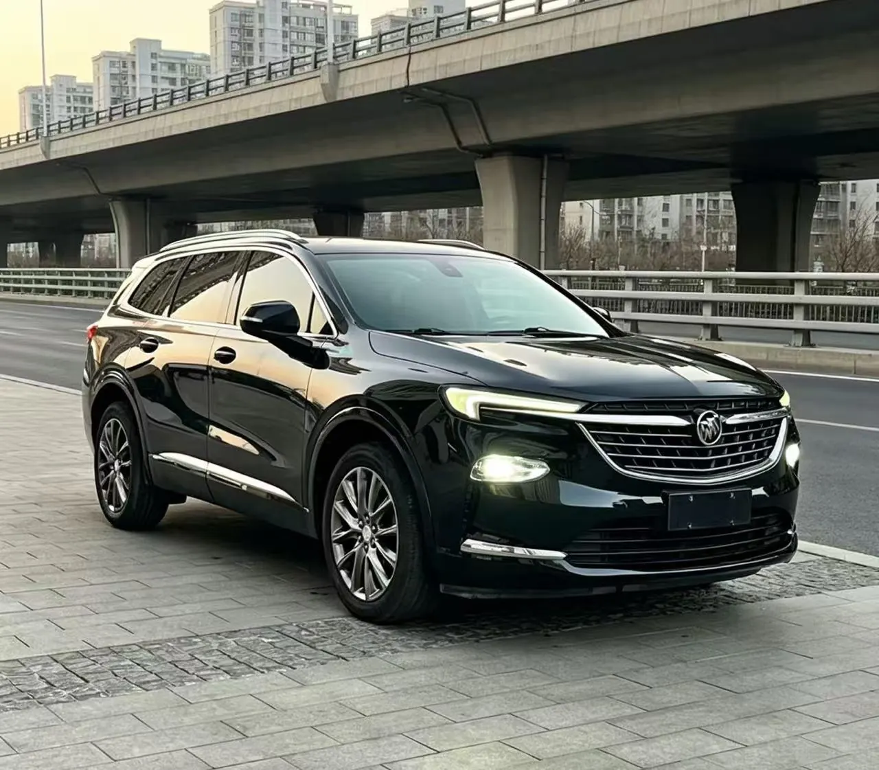 Buick 2020 Angke Flag 2.0T 28T Two-Drive Luxury Automatic Gear 2