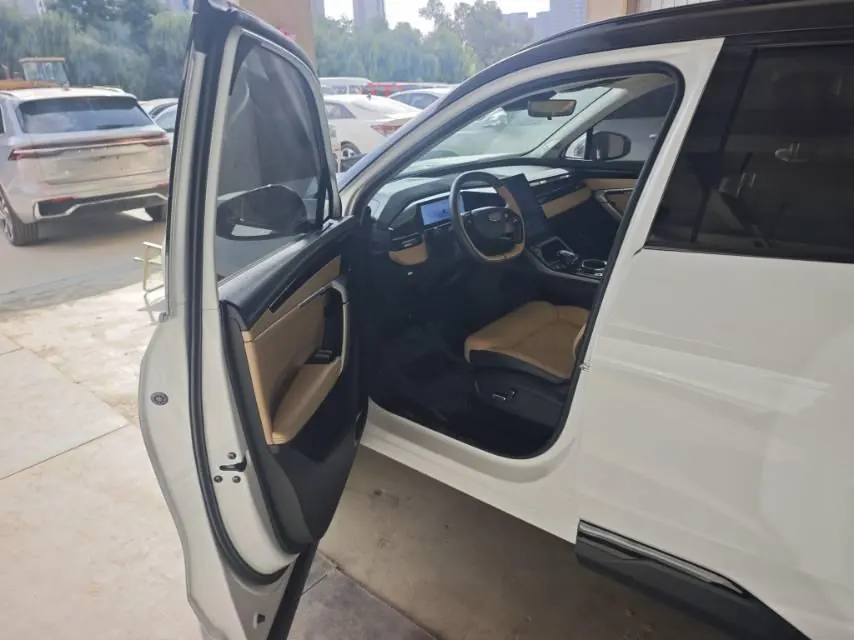 Geely 2023 Boyue L 1.5TD Honorable Automatic Transmission 3
