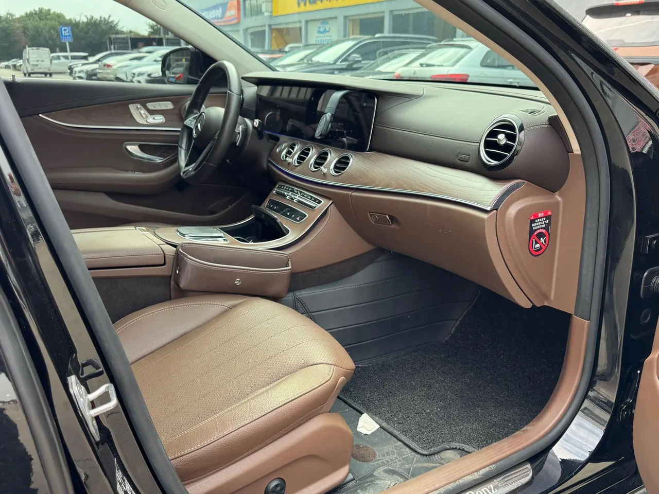 Mercedes Benz E Class 2023 E 300 L 2.0T Luxury Automatic Gear 5