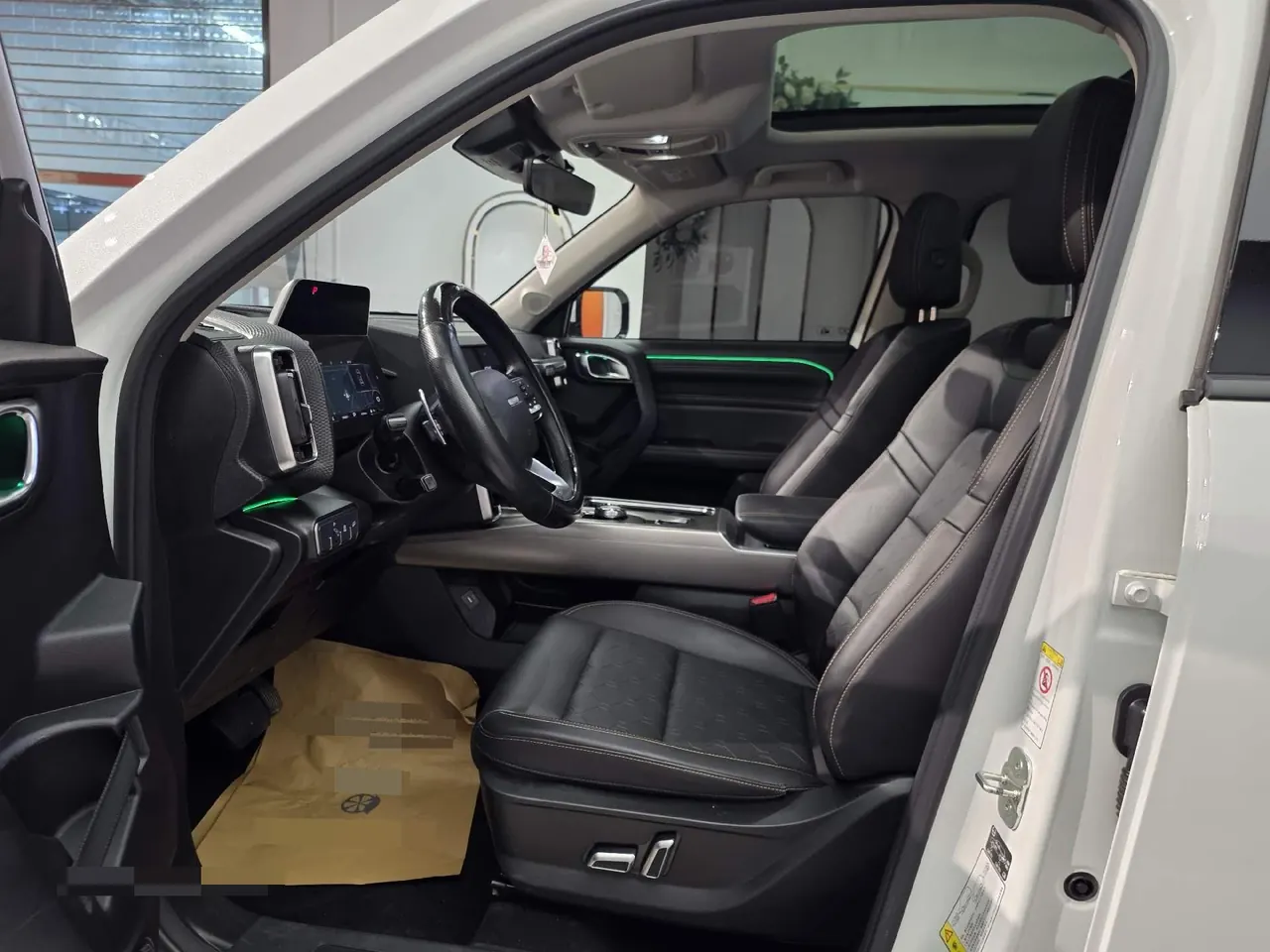 Haval 2022 big dog 1.5T two-wheel drive Labrador version automatic gear 4