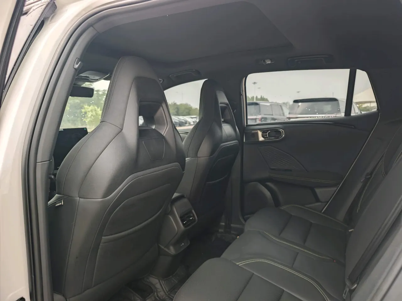 LYNK&amp;CO 2026 LYNK&amp;CO 06 1.5T Relive Ultra Auto 5