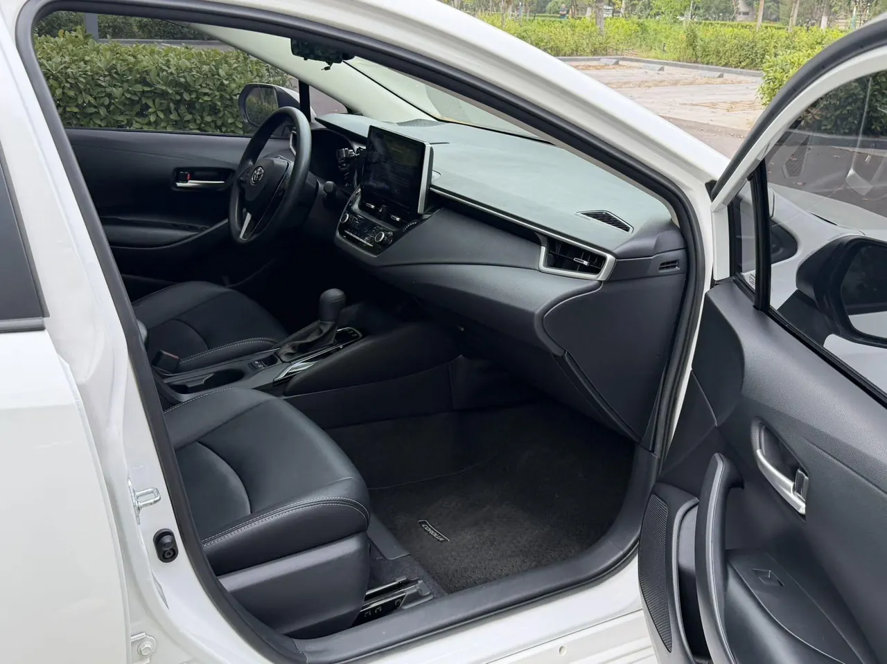 Toyota 2021 corolla 1.2T stepless elite PLUS version of automatic gear 3
