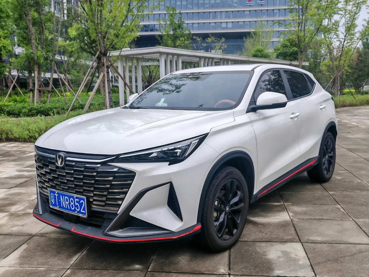 Открыть галерею: ChangAn 2026 X5 PLUS 1.5T Pioneer PRO Automatic
