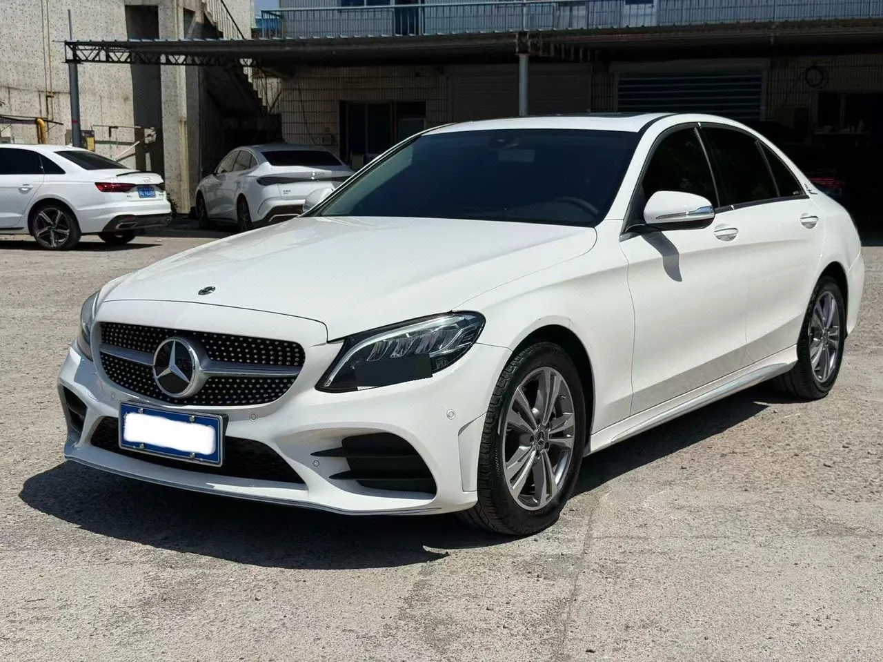 打开图片灯箱:Mercedes Benz Class C 2020 C 200 L 1.5T Fashion Sports Edition Automatic Gear