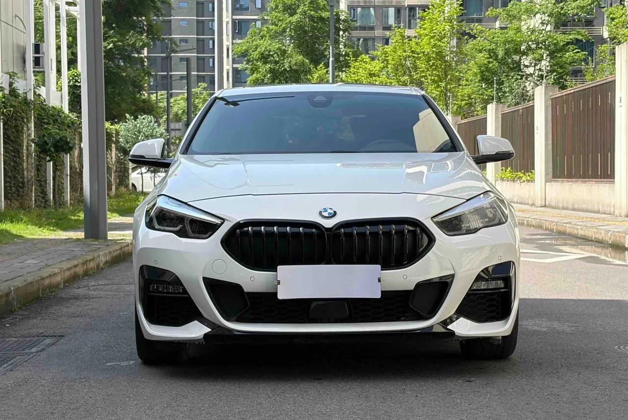 BMW 2 Series (Imported) 2021 225i Four-Door Coupe 2.0T M Sports Obsidian Night Suit Automatic Gear 2