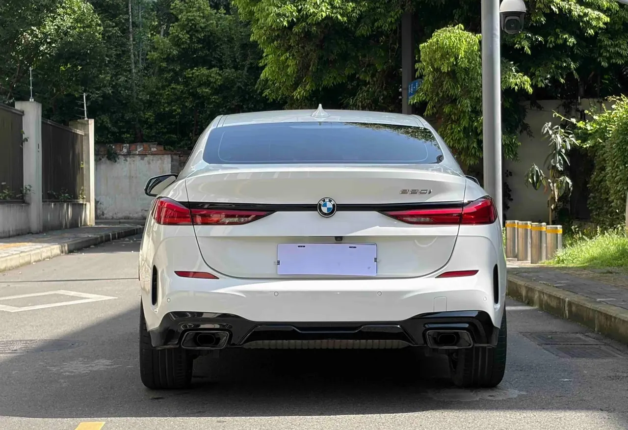 BMW 2 Series (Imported) 2021 225i Four-Door Coupe 2.0T M Sports Obsidian Night Suit Automatic Gear 4