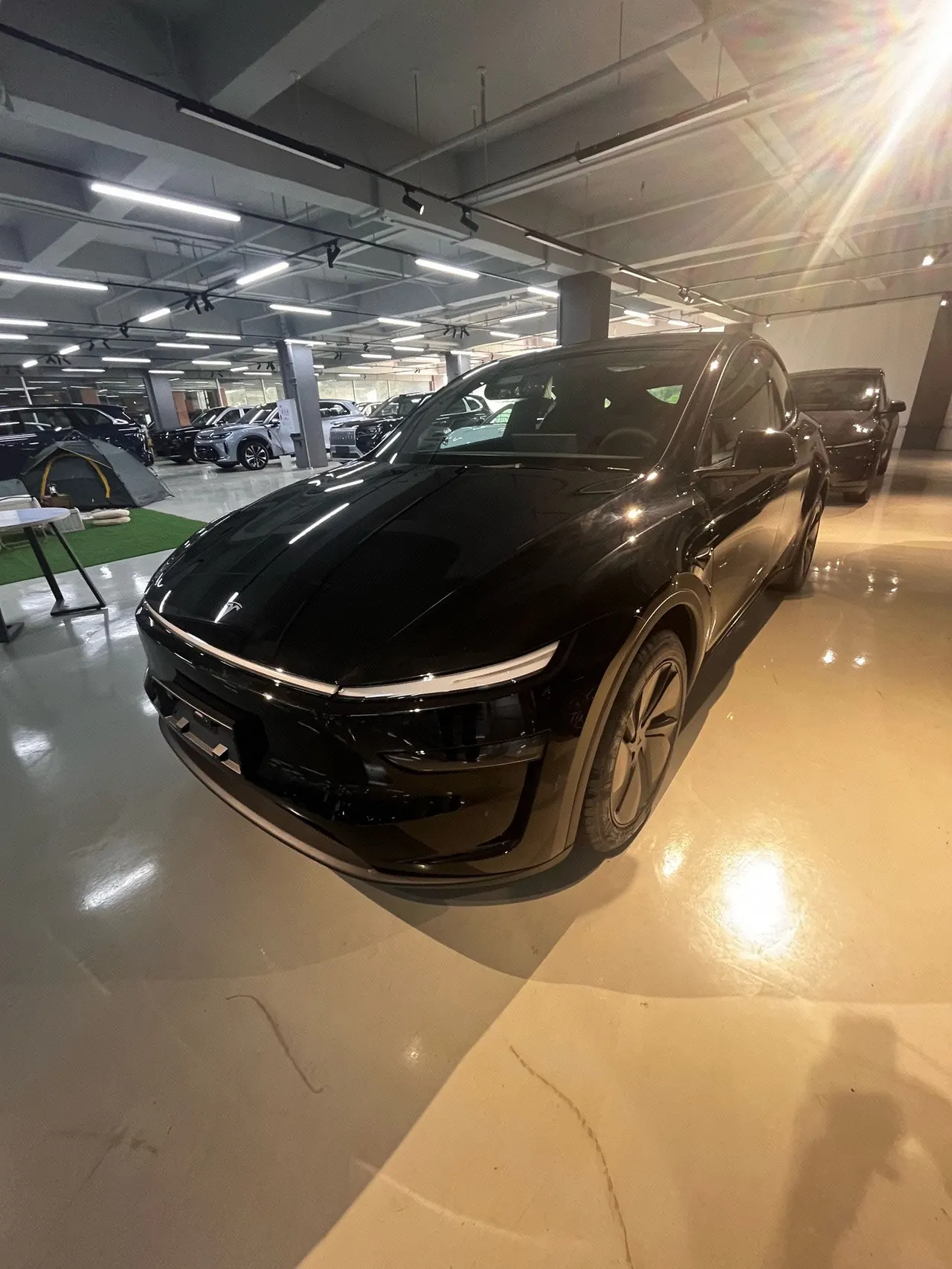Open image lightbox: Tesla 2026 Model Y Rear-Wheel-Drive Automatic