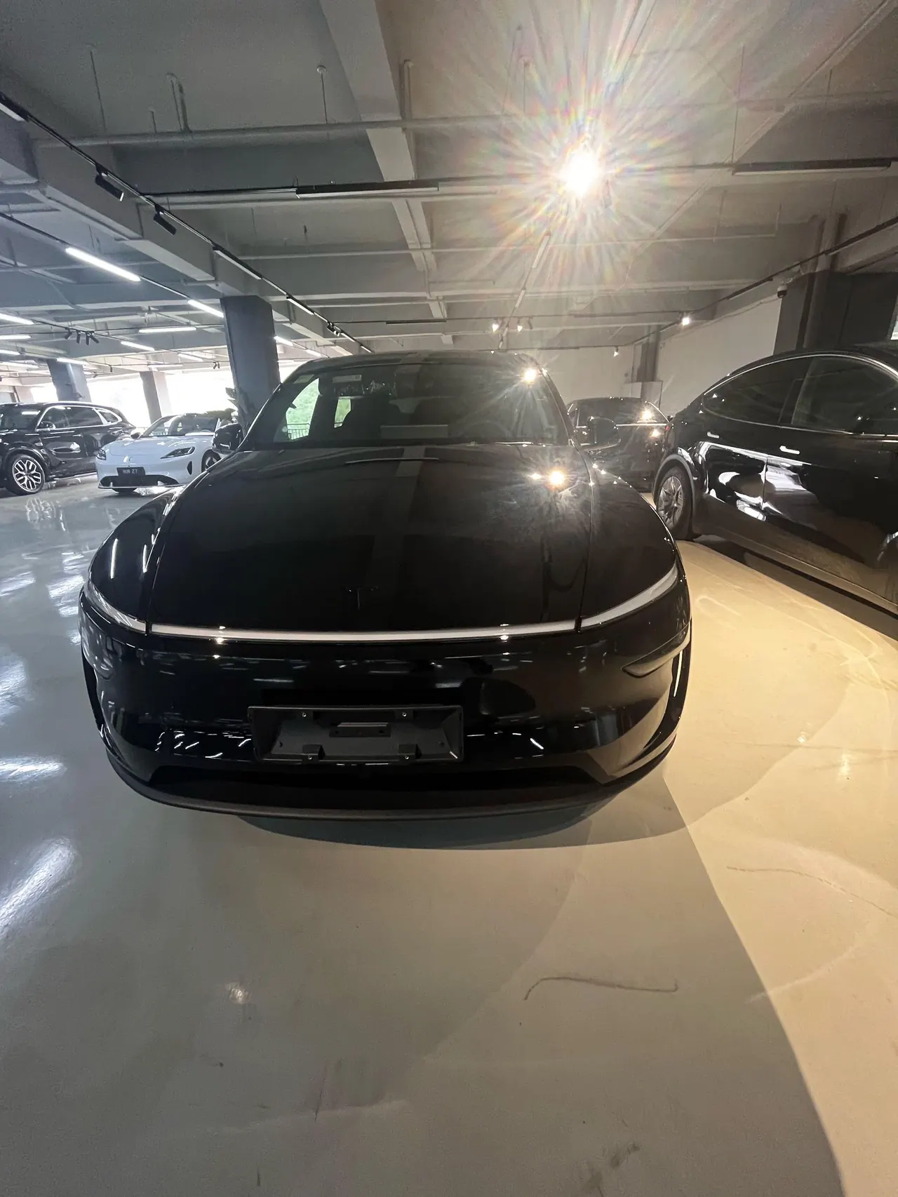 Tesla 2026 Model Y Rear-Wheel-Drive Automatic 2