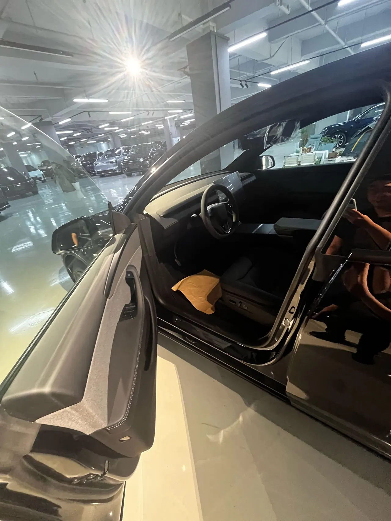 Tesla 2026 Model Y Rear-Wheel-Drive Automatic 4