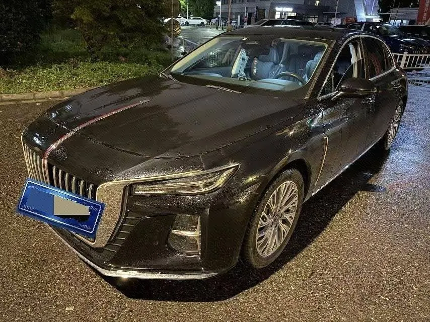 Open image lightbox: HongQi 2023 H5 2.0T Zhilian Qi Chang Edition Automatic Gear