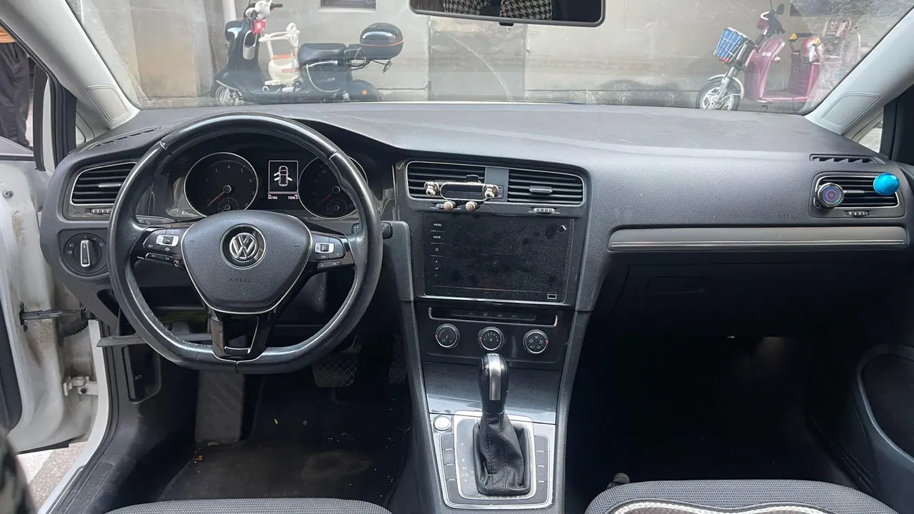 Volkswagen 2020 Golf 7 1.4TSI 280TSI Beloved Edition Comfortable Automatic 5