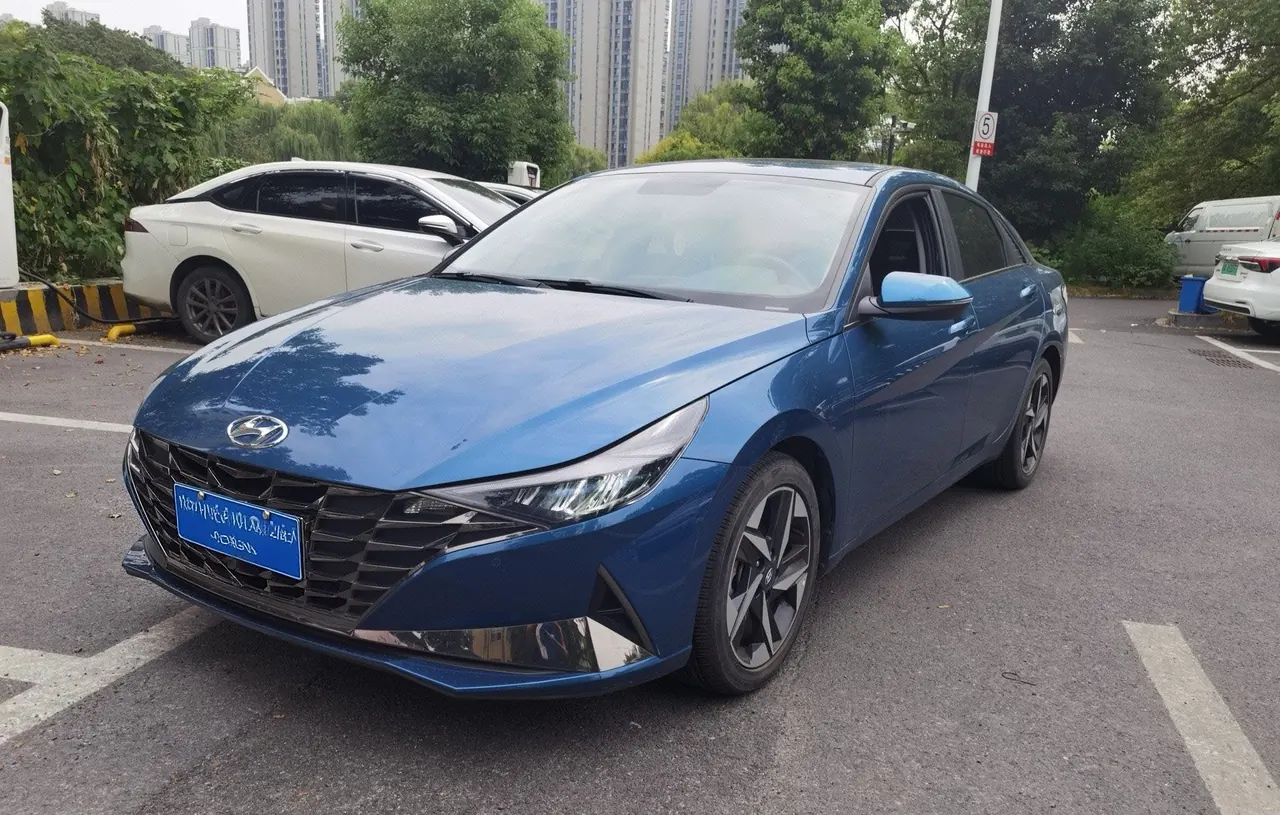 Open image lightbox: Hyundai 2022 Elantra-sedan 1.5 stepless GLX elite automatic gear