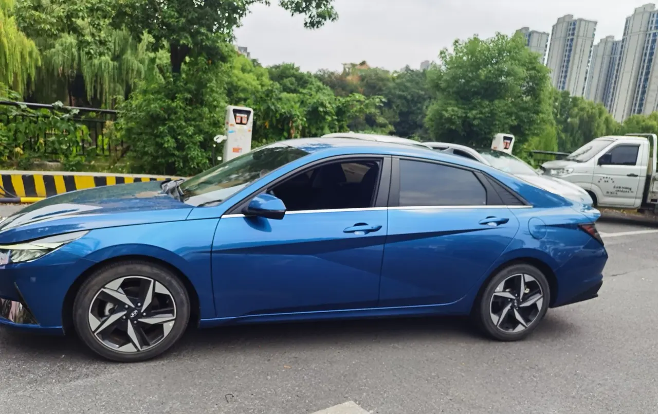 Hyundai 2022 Elantra-sedan 1.5 stepless GLX elite automatic gear 4