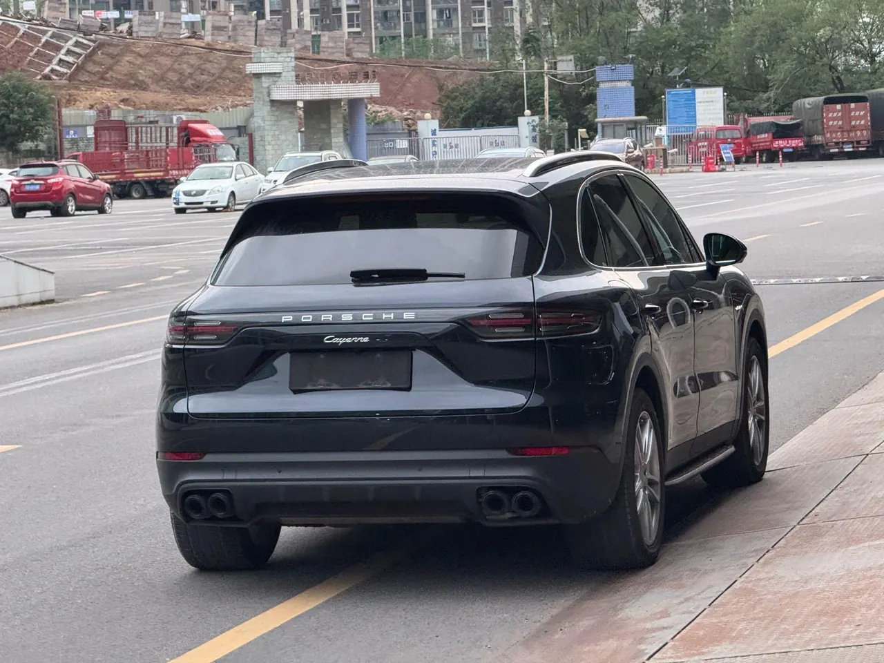 Porsche Cayenne New Energy (Imported) 2021 Cayenne Oil and Electric Hybrid 2.0T Automatic Gear 12